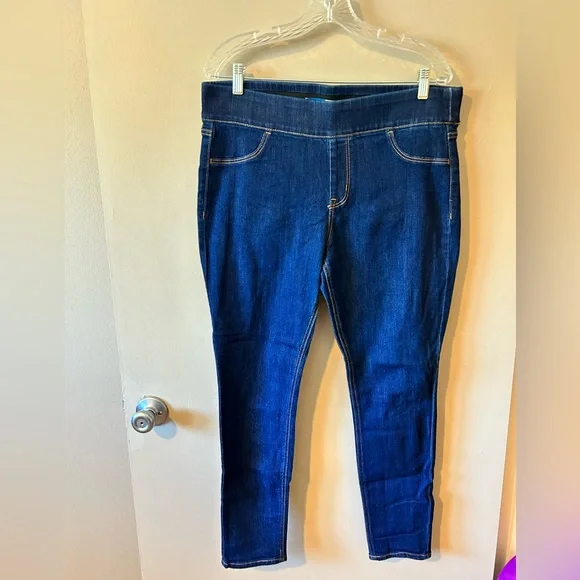 Old Navy elastic waist Jeggings, 14p - Picture 2 of 3